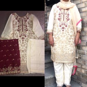 Bin-Saeed embellished shalwar kameez suit large .